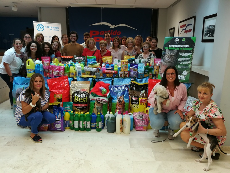 Nuevas Generaciones de Linares concluye con éxito la campaña de recogida de alimentos para mascotas