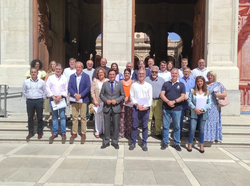 El PP impulsa la supresión de las peonadas para acceder al subsidio agrario en el acuerdo del Consejo de Alcaldes y Alcaldesas: “En muchas zonas de la provincia no hay ni para diez jornales”