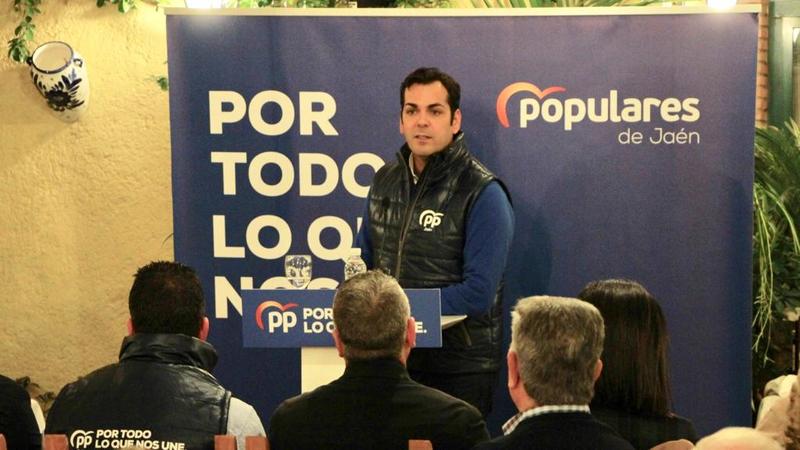 Requena sobre la Faffe: “Chaves y Susana Díaz han avergonzado a la clase política y su espantada ante la comisión da auténtica vergüenza”