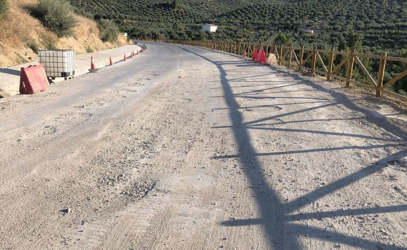 El PP denuncia el gran retraso de la ejecución de la obra en la carretera a Cuadros y exige explicaciones a Reyes 