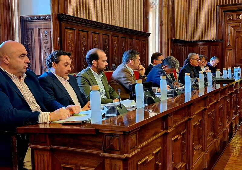 Camacho: “El PSOE ha vuelto a demostrar hoy que no le preocupan la provincia ni los jiennenses: más que nunca la Diputación necesita dejar atrás 46 años de sectarismo”