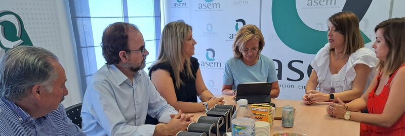El PP de Jaén afirma que Feijóo pondrá la alfombra roja a autónomos, pymes y empresas “tal y como ha hecho Juanma Moreno en Andalucía” 