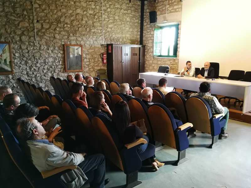 Puche insta a la Junta a que delimite la zona regable de la presa de Siles “lo más urgente posible” e inicie las canalizaciones