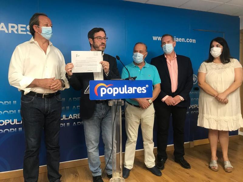 Contreras critica que la gestión de Reyes ha sido “totalmente plana” y señala que hay que “presumir menos y trabajar más”