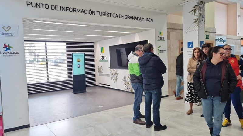 El PP lamenta que la soberbia de Paco Reyes “dinamite puentes” para impulsar mejoras en el aeropuerto desoyendo a los empresarios jiennenses