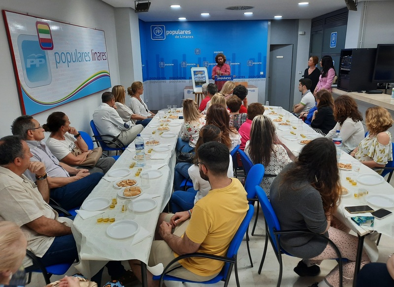 El Partido Popular de Linares celebra la festividad de San Isidro con una cata y maridaje de Aceite de Oliva