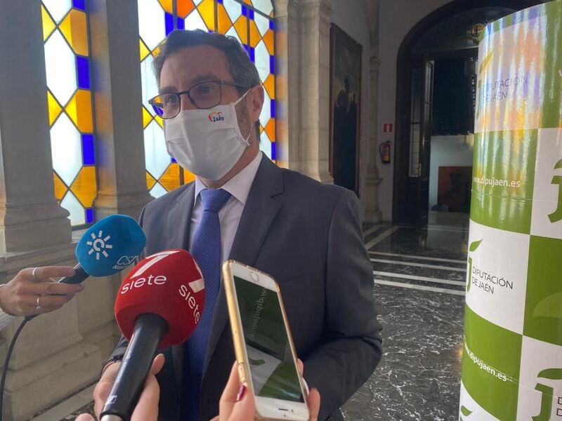 Contreras: “Reyes ha caído en un discurso demagógico que ya nadie se cree por muchas palmas que le hagan sus alcaldes socialistas”