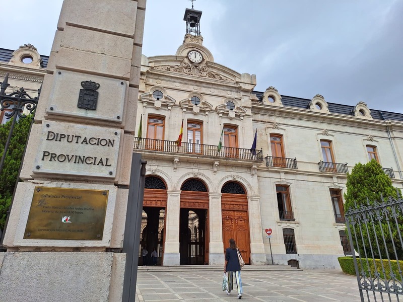 Diputación admite que cobra de más a los ayuntamientos jiennenses por recaudar sus impuestos: “Exigimos una rebaja inmediata”