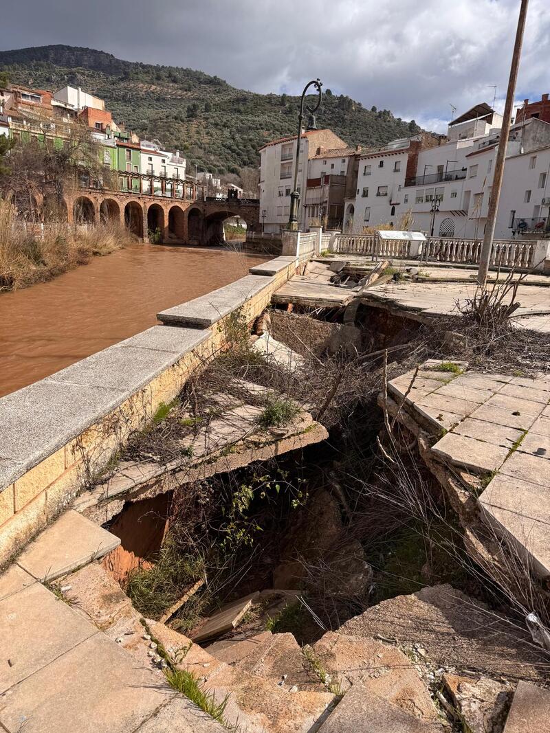 El PP insta a Diputación a actuar para dar una solución a la pasarela ‘El Barco’ de La Puerta de Segura por “el peligro para los vecinos”