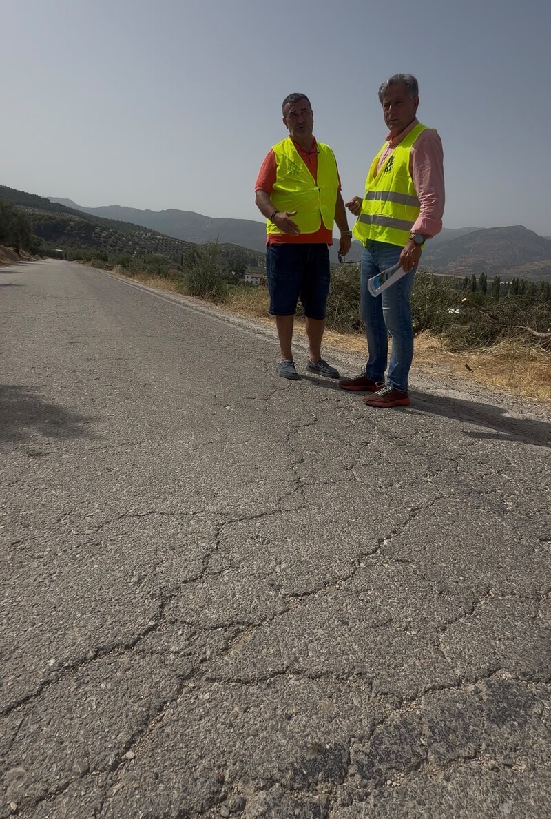 El PP denuncia “una década de mentiras del PSOE” con los vecinos de Puente de la Sierra y Puente Jontoya y exige la ampliación de la JA-3209 y las nuevas paradas de autobús