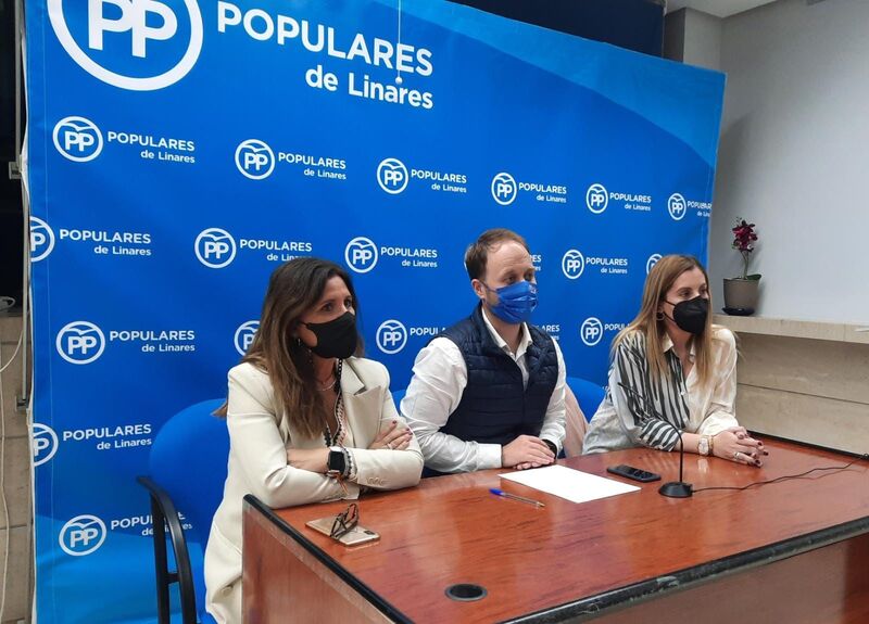 Domínguez defiende la gestión del Partido Popular en Linares: “nunca antes se había invertido ni se había hecho tanto por una ciudad abandonada durante décadas” 