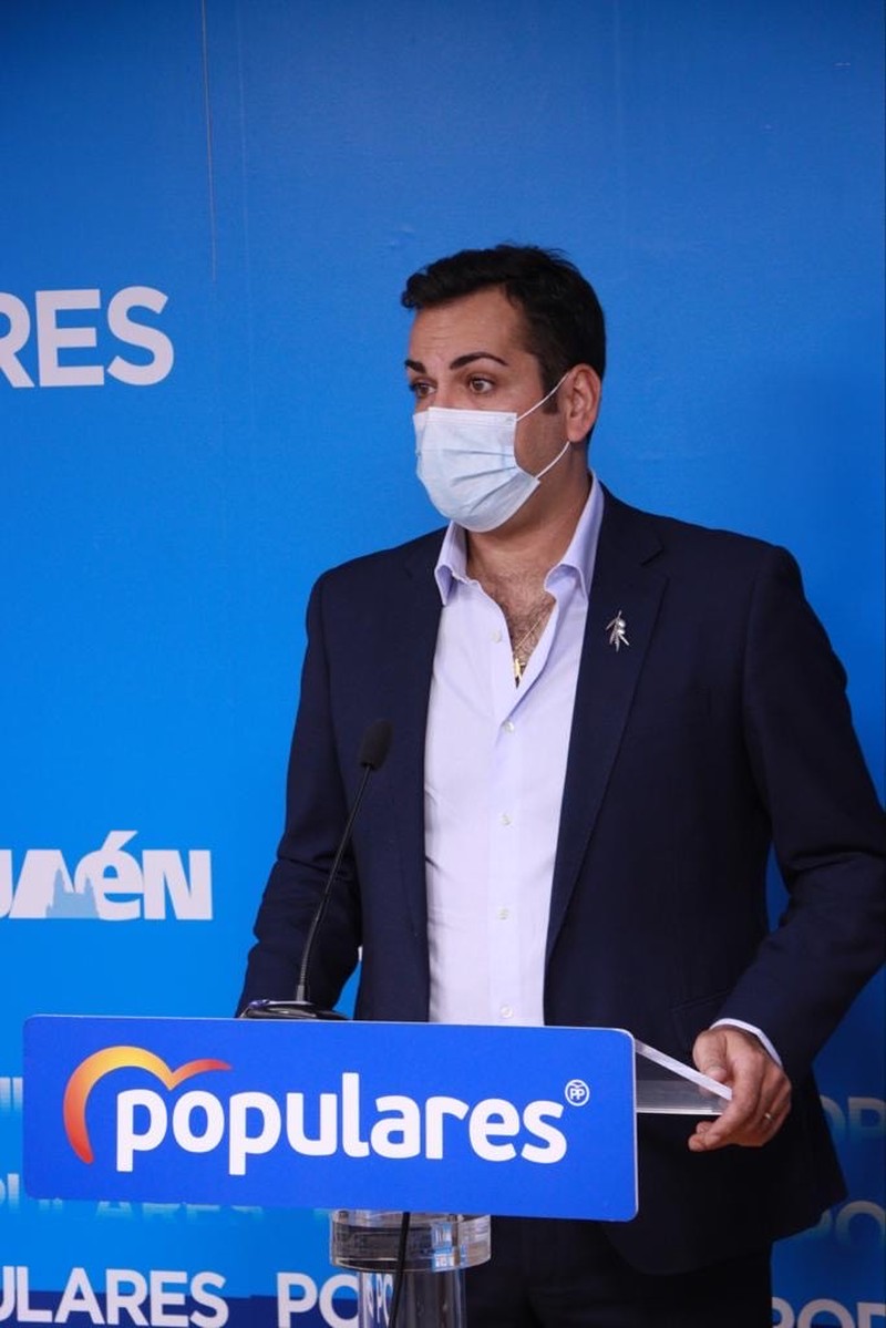 Requena “el Gobierno tiene que adoptar un plan de choque para bajar costes fiscales, laborales y burocráticos para recuperar el empleo” 