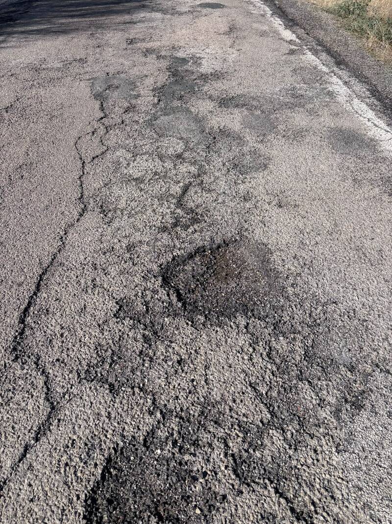 El PP exige actuar de urgencia en la carretera de Jaén a Villatorres y denuncia el “abandono intolerable” de una red provincial que se cae a pedazos