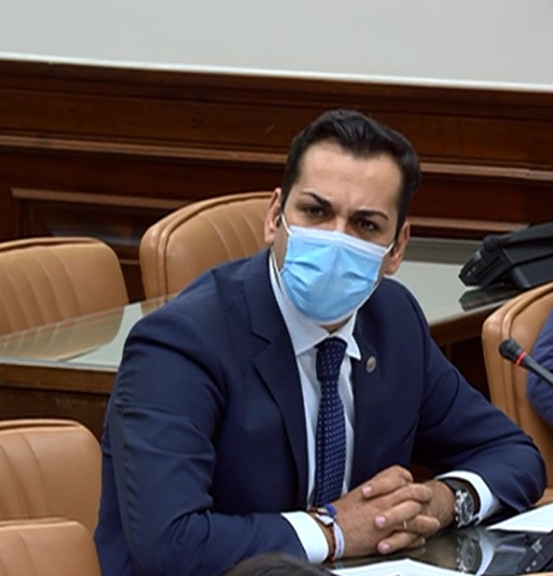 Requena felicita el Día de la Hispanidad y espera que el PSOE jiennense lo celebre “desmarcándose públicamente de los abusos de Sánchez contra el orden constitucional”  