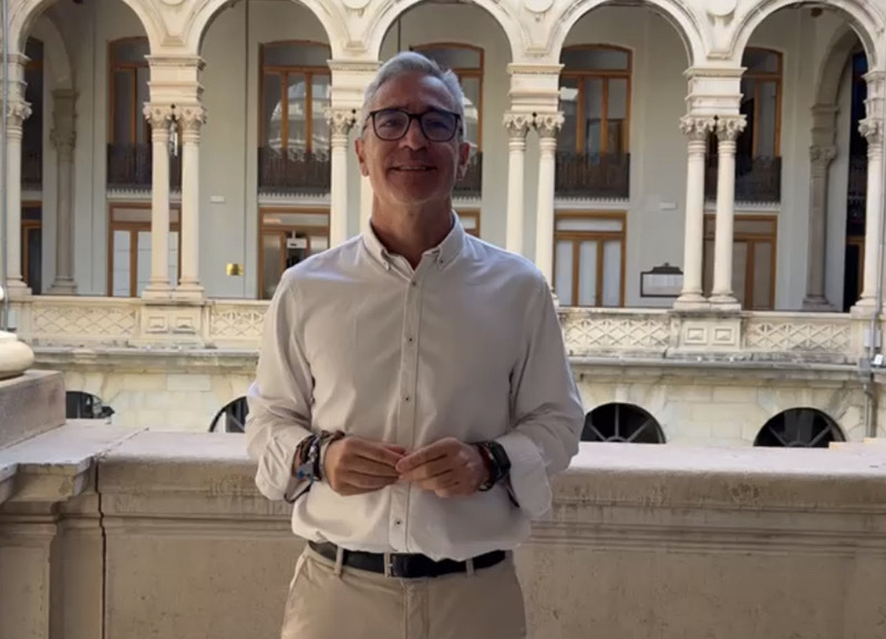 Camacho: “Reyes tiene que decidir si está con los jiennenses y la igualdad de todos los españoles o con Sánchez y el privilegio de unos pocos”