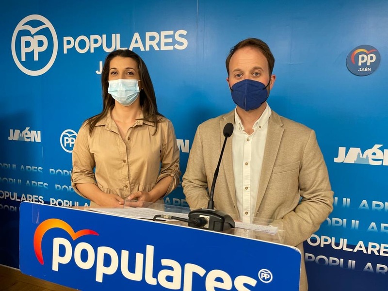 El PP pide al “gobierno de la inacción” que baje los impuestos  urgentemente para no “ahogar más” al mundo rural