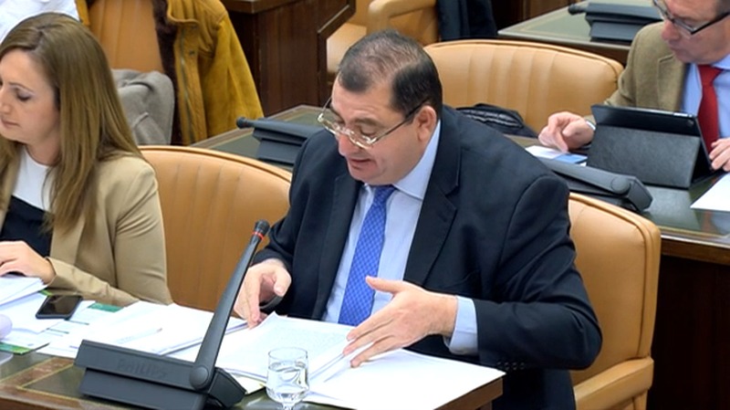 Calvente lamenta la “nula apuesta” del PSOE por la agricultura, “reduciendo las partidas de un ministerio que es clave para nuestro país”