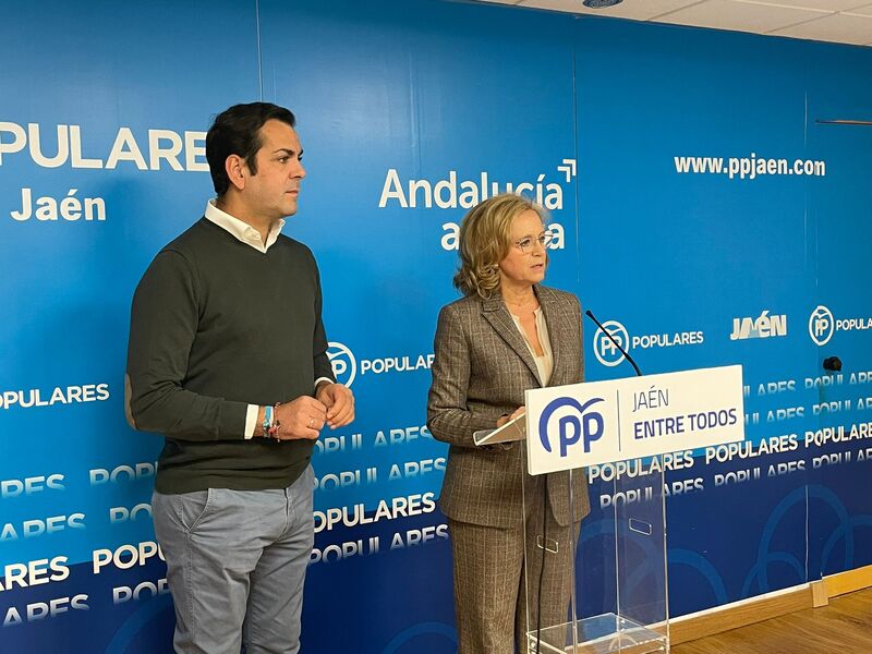 El PP apunta a que los privilegios para los socios independentistas del Gobierno se traducirán “en otro parón de la A-32 y de las conexiones por tren, menos dinero al campo jiennense y más impuestos”