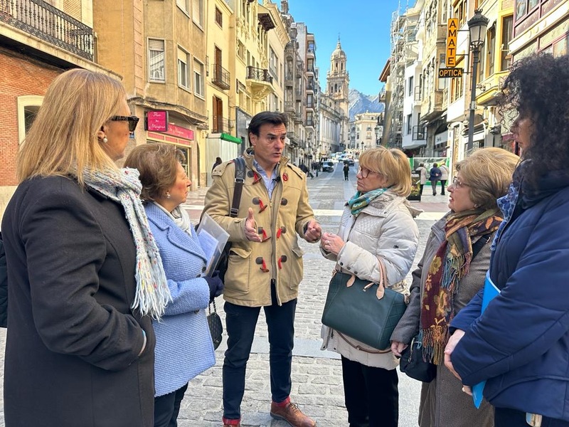 El candidato del PP impulsará el Festival de Otoño para que recupere el prestigio perdido