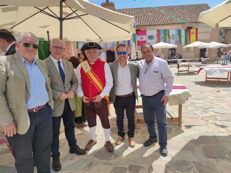 El PP arropa al alcalde de Aldeaquemada en la celebración de los banquetes de Carlos III