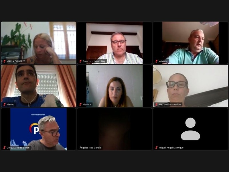 Los alcaldes populares no entregarán los ahorros de sus ayuntamientos al gobierno y piden que se les deje libertad para invertir