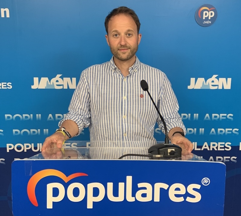 Domínguez afirma que “estamos en el punto de partida para lograr el objetivo del residuo cero, dejando atrás la vieja cultura de usar y tirar”