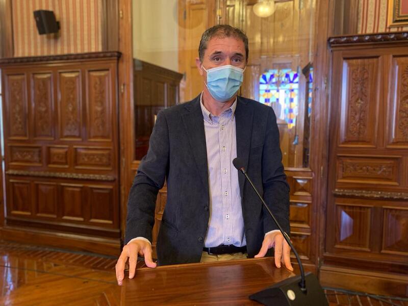 Grimaldos: “El PP siempre ha estado defendiendo a los agricultores y exigiendo la construcción de las conducciones de la presa de Siles, por el contrario el PSOE cada mes cambia de opinión según le interese electoralmente”
