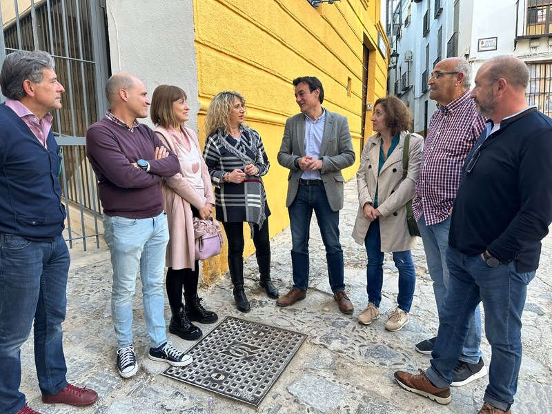 El candidato del PP apuesta por erradicar la infravivienda, peatonalizar e incrementar la seguridad en la Merced