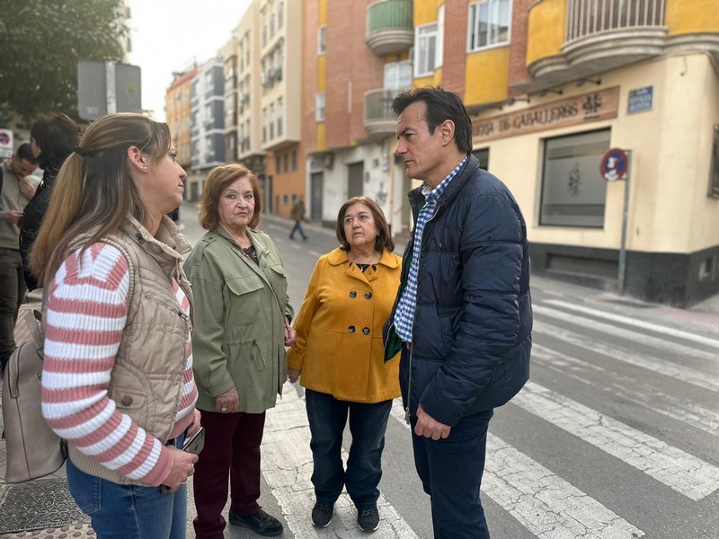 El candidato del PP exige al alcalde que se reúna con los vecinos de la calle Ronda de la Misericordia afectados por el carril-bici