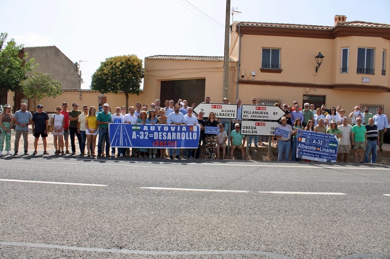 Del Moral: “La legislatura de Feijóo será la del compromiso con la A-32”, tras cinco años de olvido del Gobierno de Pedro Sánchez”  