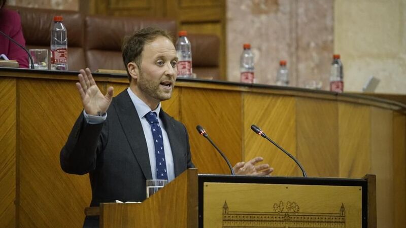 Domínguez aplaude el nuevo modelo de financiación de las universidades, fruto del diálogo y el consenso y lejos de la “crispación de quienes quisieron usar la UJA como arma electoral”