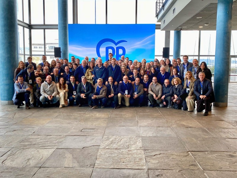 El PP de Jaén asiste a la inauguración de la 28 Interparlamentaria del Partido Popular en La Coruña