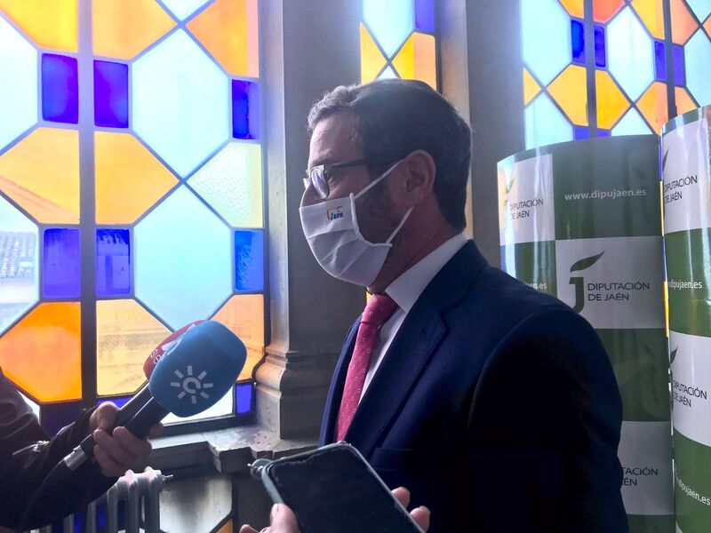 Contreras: “Reyes ha vuelto a usar el rodillo socialista como herramienta para aprobar unas cuentas sin consenso ni diálogo que no responden a las necesidades de los jiennenses” 