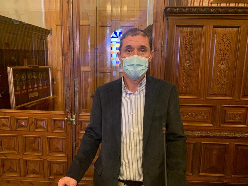 El PP lamenta que, “como siempre, Reyes vota a favor de Sánchez y en contra de los jiennenses”
