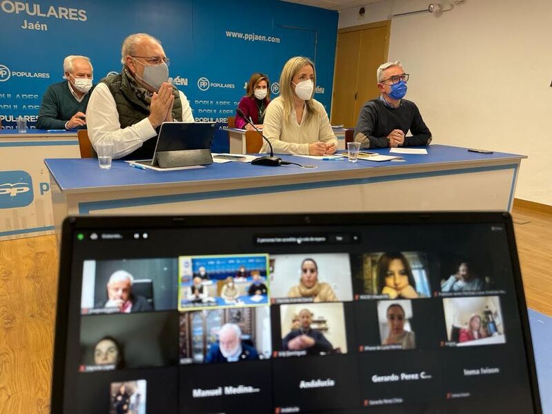  El Partido Popular de Jaén celebra un Foro de Sanidad para “seguir atendiendo las demandas del sector” y poder acabar con la herencia recibida por el PSOE