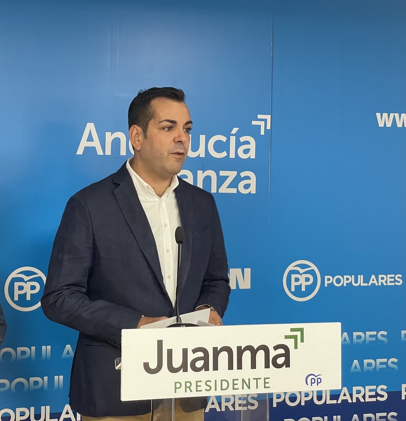 Requena califica de “inhumano” la situación de los viajeros de tren en Jaén y exige a Sánchez una solución “inmediata y que deje de poner excusas que no justifican lo ocurrido”