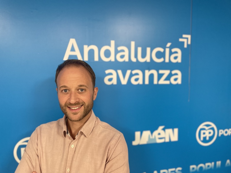 Domínguez advierte a Espadas que para defender a los agricultores “antes debe conocer la diferencia entre obras de abastecimiento, depuración y de sequía”