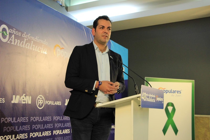 El PP de Jaén denuncia la nueva traición de Sánchez y el PSOE al olivar al no rebajar el 100% del IRPF por la grave crisis de precios    
