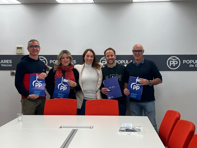 El PP de Jaén se desplaza al País Vasco para estar junto “a nuestros compañeros en esta jornada crucial”