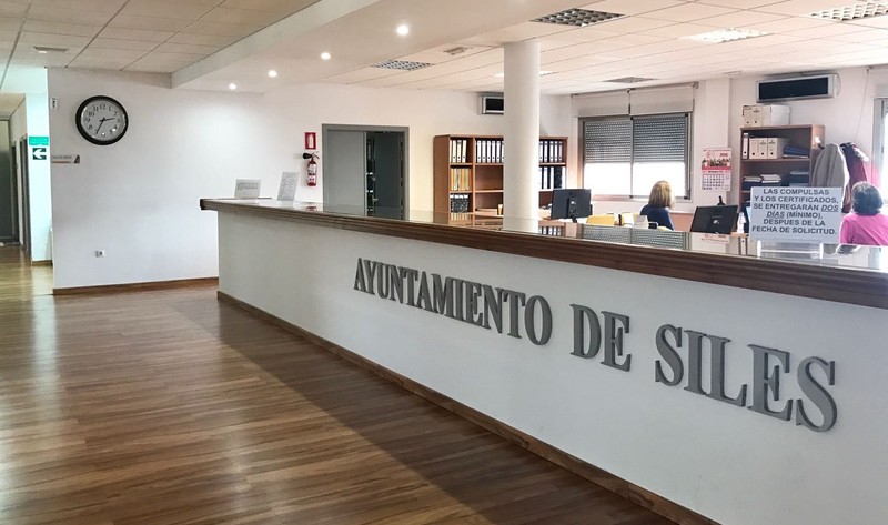El Ayuntamiento de Siles congela por   quinto año consecutivo  los impuestos y las tasas municipales mientras el PSOE local se posiciona en contra de esta iniciativa