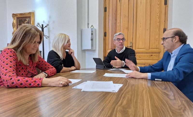 Encuentro de trabajo entre el Grupo Popular y el Ayuntamiento de Jaén para avanzar en la puesta en valor de las caserías jiennenses, “un patrimonio único con un potencial enorme”