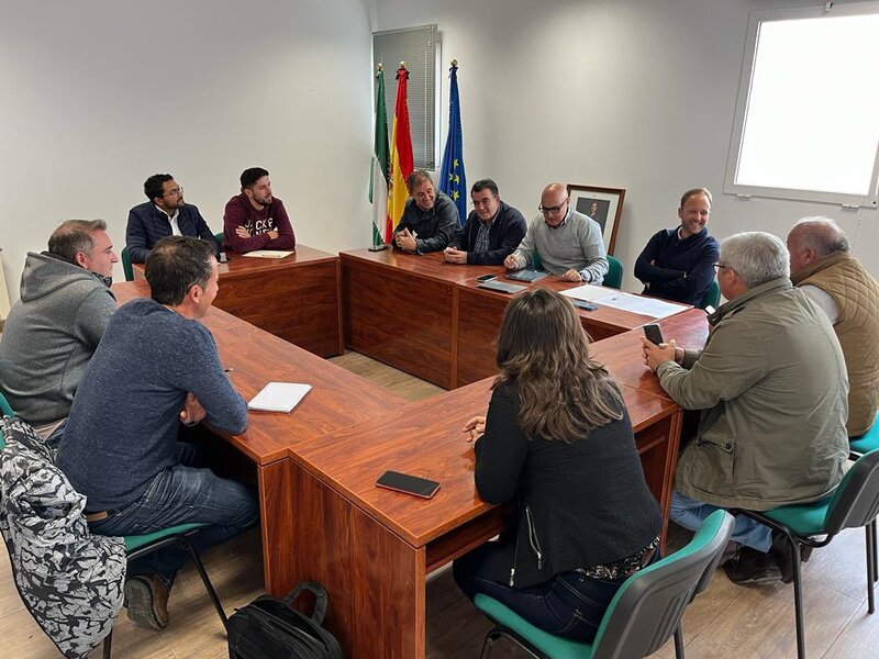 Domínguez visita Santiago Pontones y constituyen la mesa de seguimiento del acuerdo de Gobierno con JM+