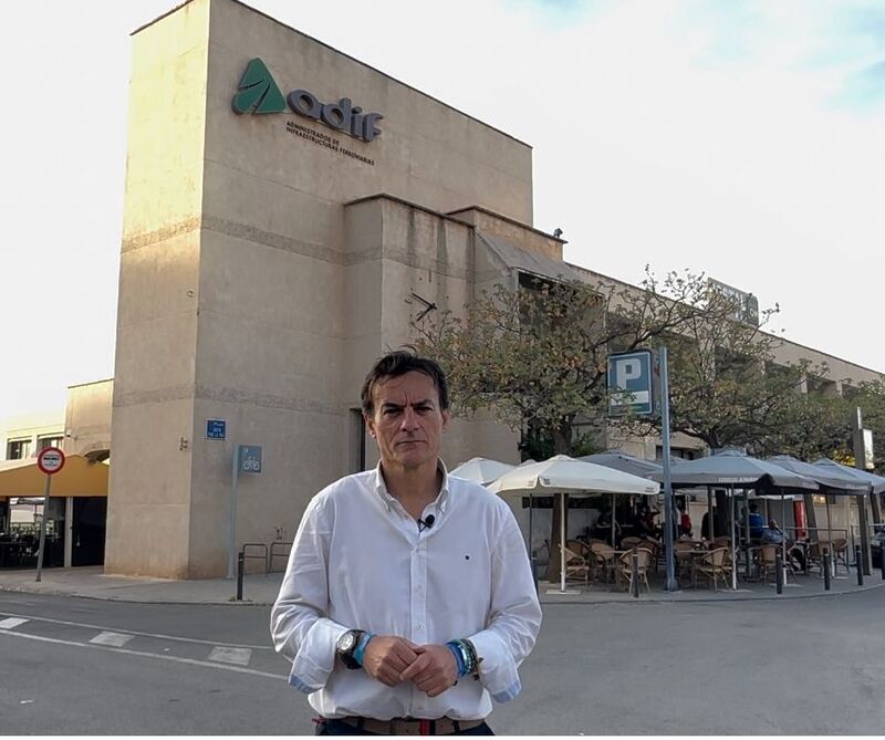 El candidato del PP exige a Pedro Sánchez que priorice la llegada del AVE a Jaén