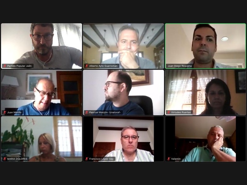 Los alcaldes populares no entregarán los ahorros de sus ayuntamientos al gobierno y piden que se les deje libertad para invertir