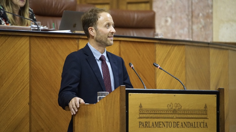 Domínguez advierte que la vivienda es un problema de Estado y “debemos empujar todos en la misma dirección”