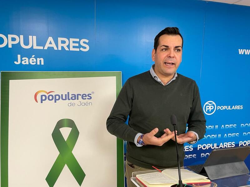 El PP recuerda que los únicos que congelaron las pensiones fueron Zapatero y Sánchez 
