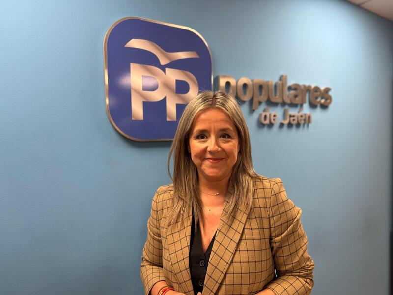 González reivindica la Constitución como “dique de contención” frente a un Gobierno de Sánchez que “la mercadea y vulnera a diario”