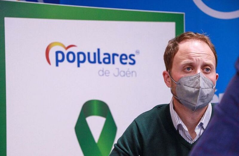 Domínguez responsabilizar al Gobierno de Sánchez de las constantes subidas de los precios que afectan a la cesta de la compra y que se vienen produciendo desde hace meses 