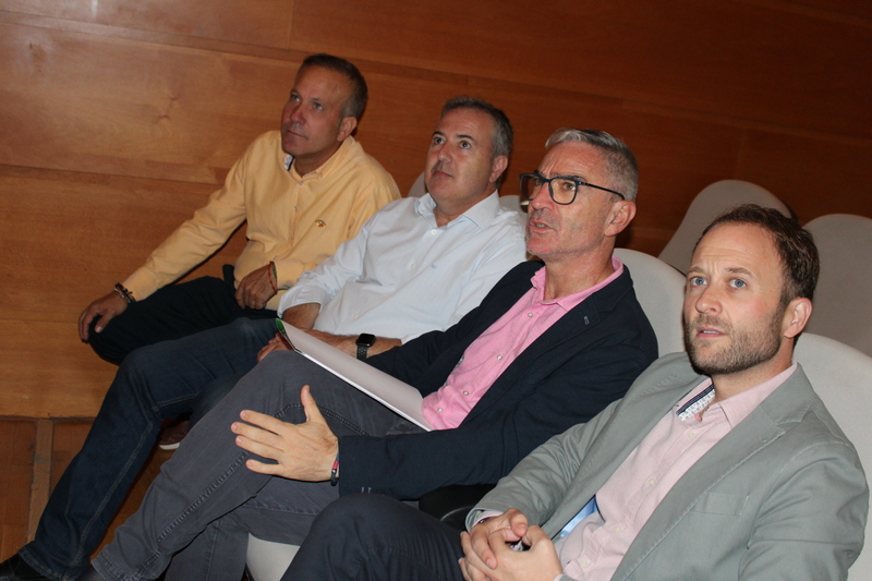 Domínguez afirma que el olivar tradicional genera riqueza y es “necesario medidas para impulsar el sector”