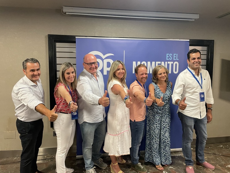 Domínguez felicita a Del Moral y Requena por sus Portavocías en el Congreso 